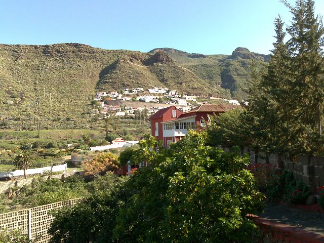 Las Longueras Seitenansicht mit Kapelle Finca Hotel Las Logueras Aida